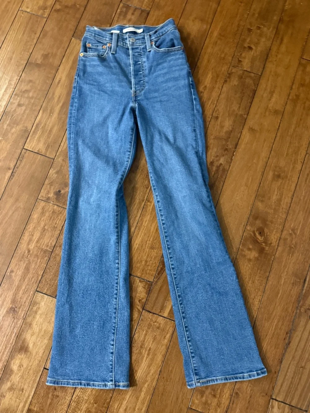 Levi's Ribcage High-rise flare jeans - Picture 1 of 6